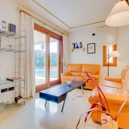 Veri Blau Villa *